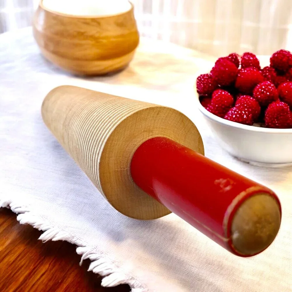 Wood Textured Rolling Pin Norwegian Lefse Flatbread with Red Handles